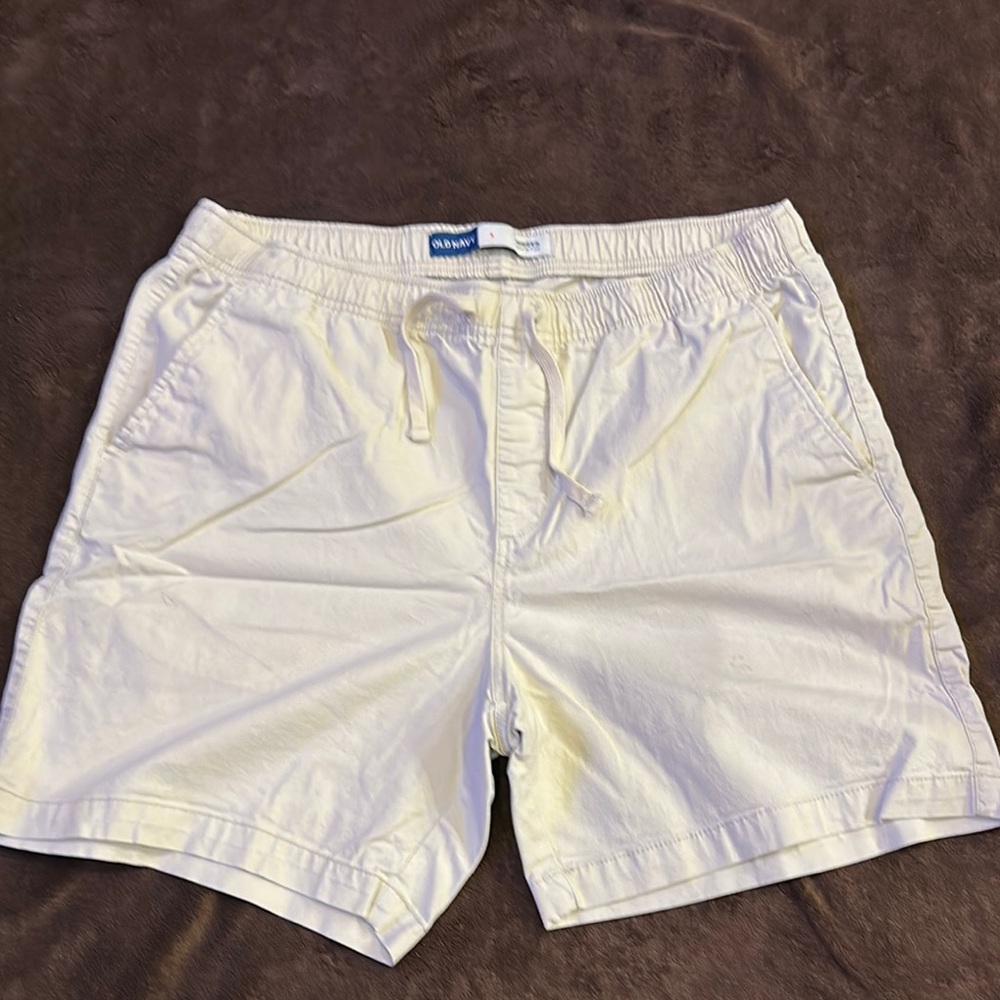 Old Navy Cream Drawstring Shorts